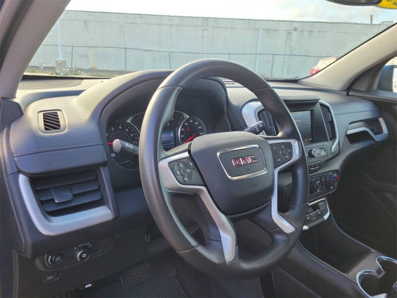 2024 GMC Terrain SLE