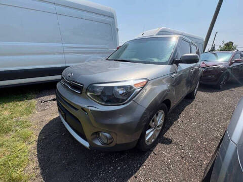2018 Kia Soul +
