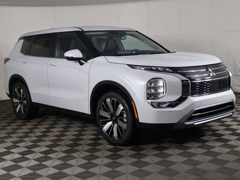 2026 Mitsubishi Outlander SE