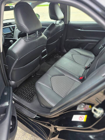 2018 Toyota Camry SE