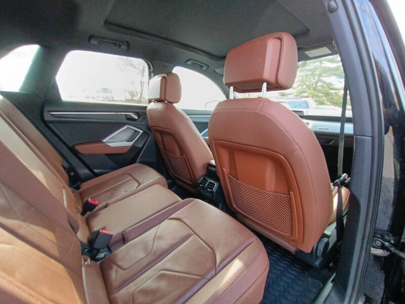 2020 Audi Q3 quattro Premium 45 TFSI