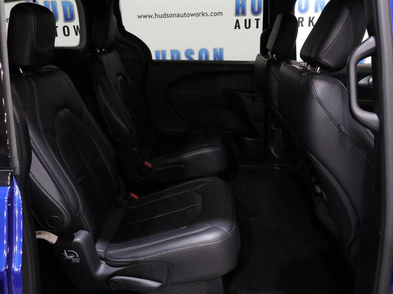 2020 Chrysler Pacifica Touring L