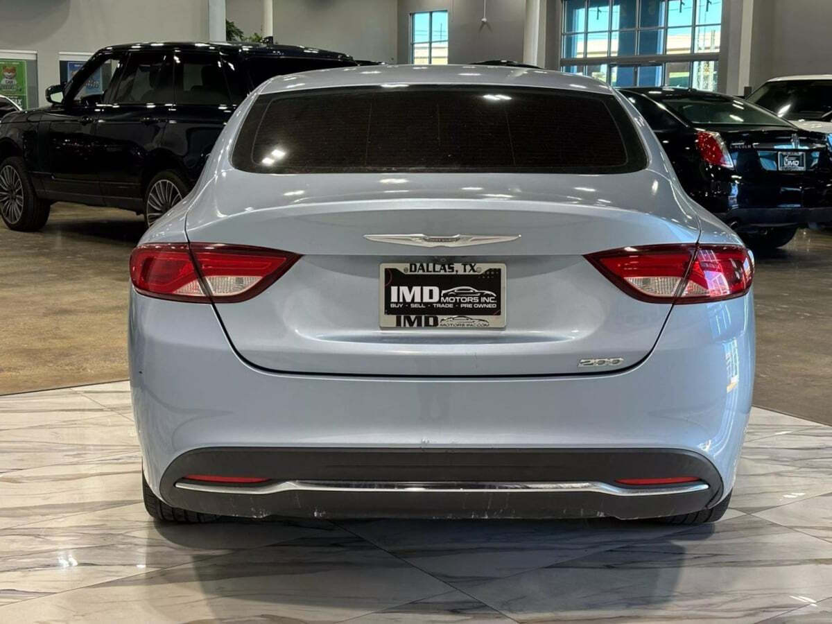 2015 Chrysler 200 for sale at IMD MOTORS, INC in Dallas, TX