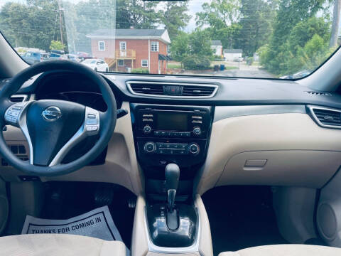 2016 Nissan Rogue SV