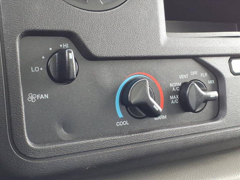 2022 Ford E-Series E-450 SD