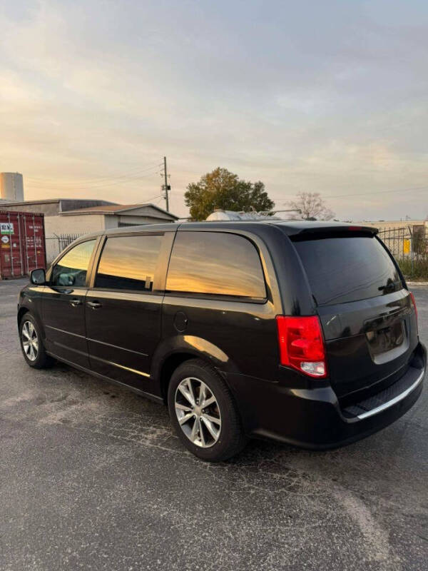 2014 Dodge Grand Caravan SE