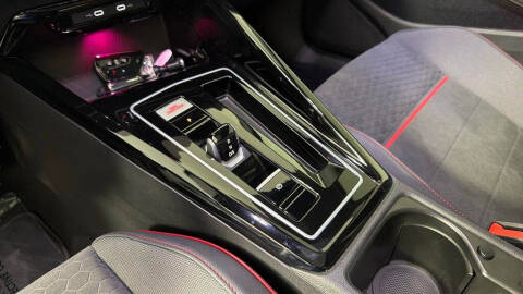 2025 Volkswagen Golf GTI SE