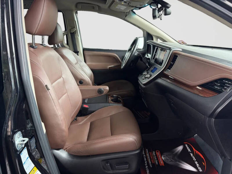 2017 Toyota Sienna