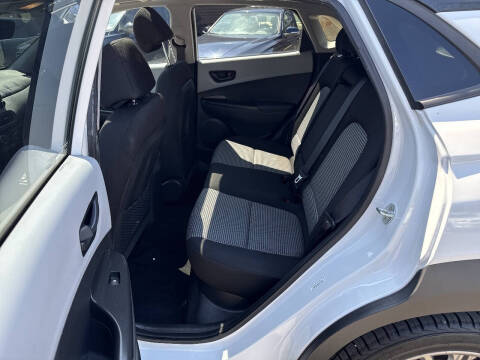 2021 Hyundai Kona SEL Plus