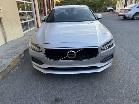 2018 Volvo S90 T5 Momentum