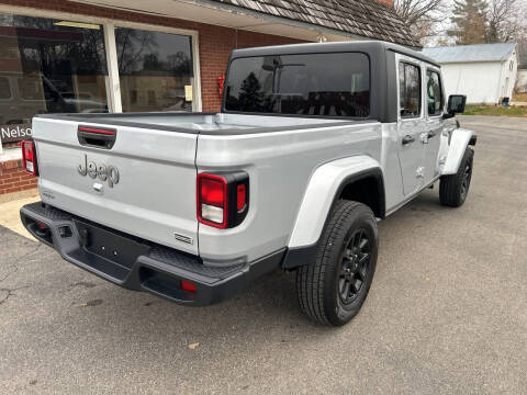 2023 Jeep Gladiator Overland
