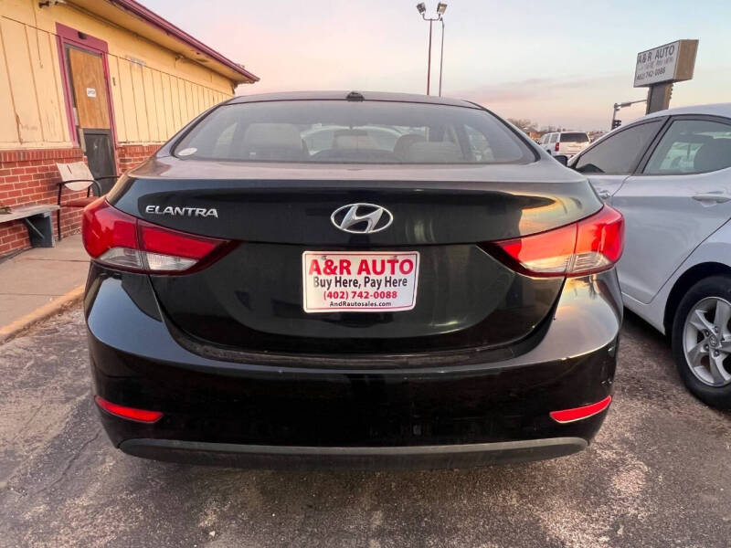 2016 Hyundai Elantra SE