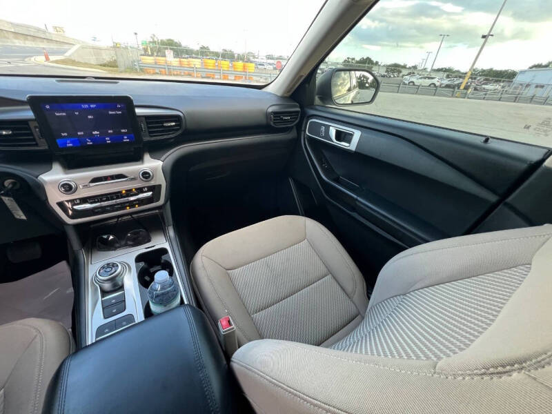 2021 Ford Explorer