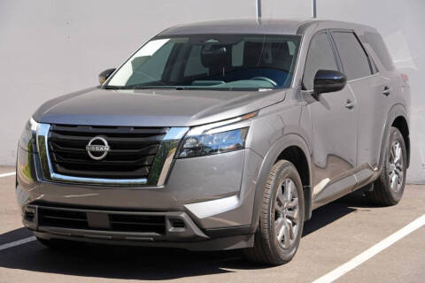 2025 Nissan Pathfinder S