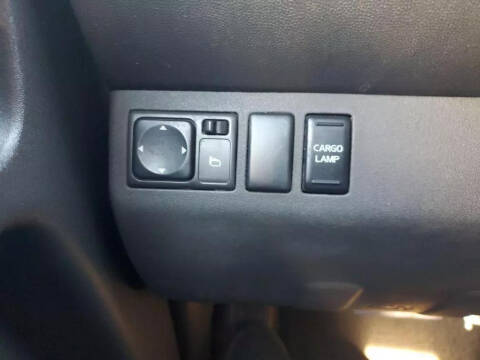 2005 Nissan Frontier SE