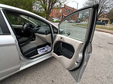 2013 Ford Fiesta S