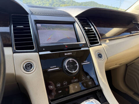 2018 Ford Taurus Limited