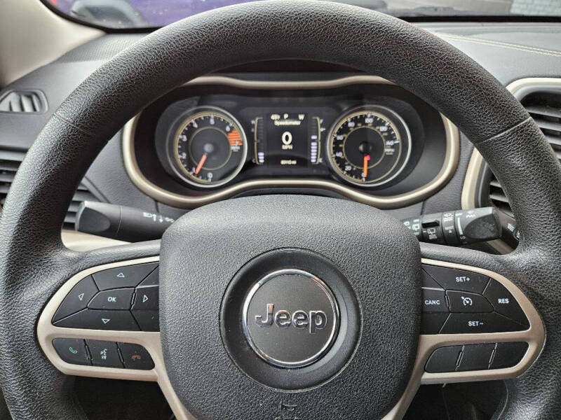 2017 Jeep Cherokee Sport