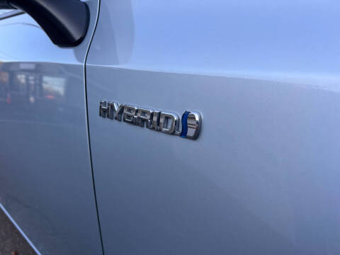 2012 Toyota Prius v Three