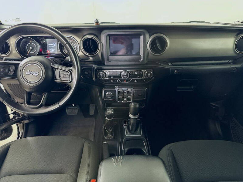 2022 Jeep Gladiator Willys