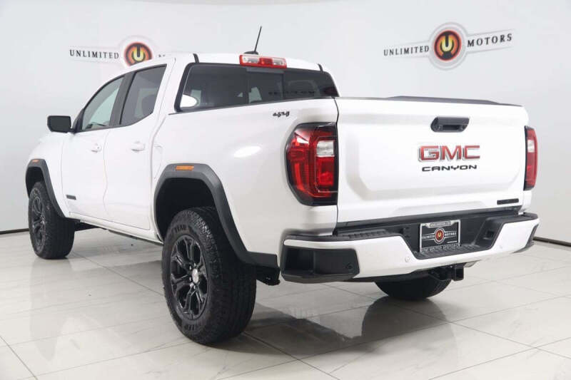 2024 GMC Canyon Elevation
