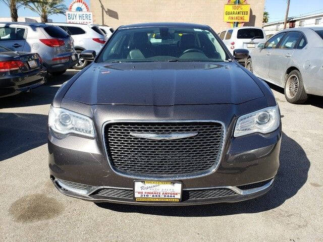 2016 Chrysler 300