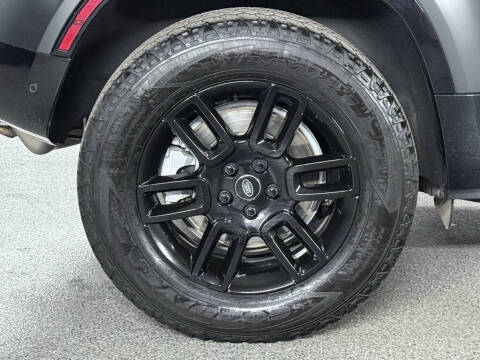 2024 Land Rover Defender 110 P400 X-Dynamic SE