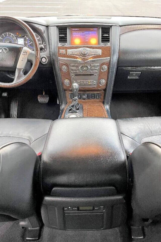 2016 Infiniti QX80