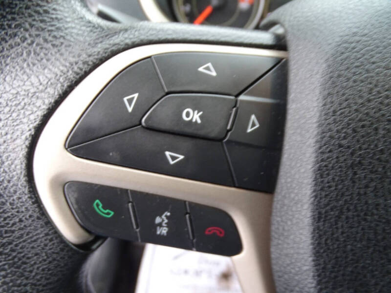 2016 Jeep Cherokee Sport