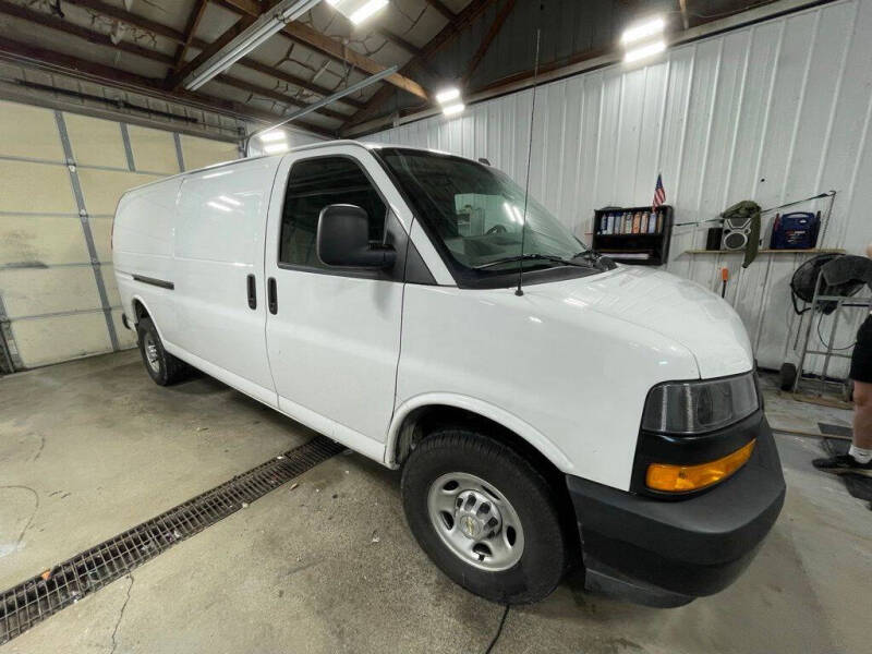 2023 Chevrolet Express 2500