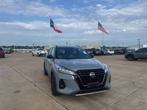 2024 Nissan Kicks SR