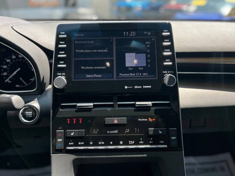 2022 Toyota Avalon XLE