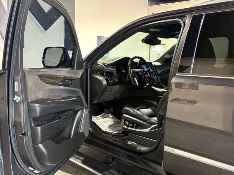 2015 Cadillac Escalade Platinum