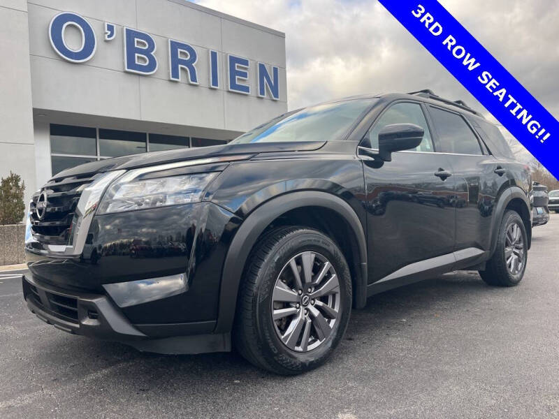 2023 Nissan Pathfinder SV