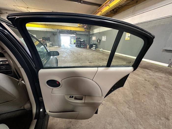 2007 Saturn Ion 2