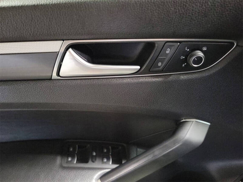 2016 Volkswagen Passat