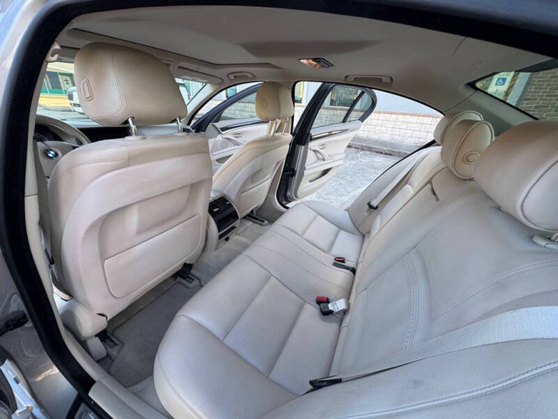 2014 BMW 5 Series 528i