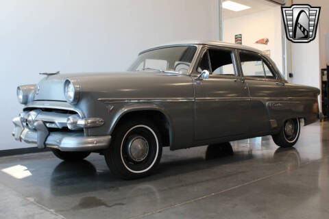 1954 Ford Crestline
