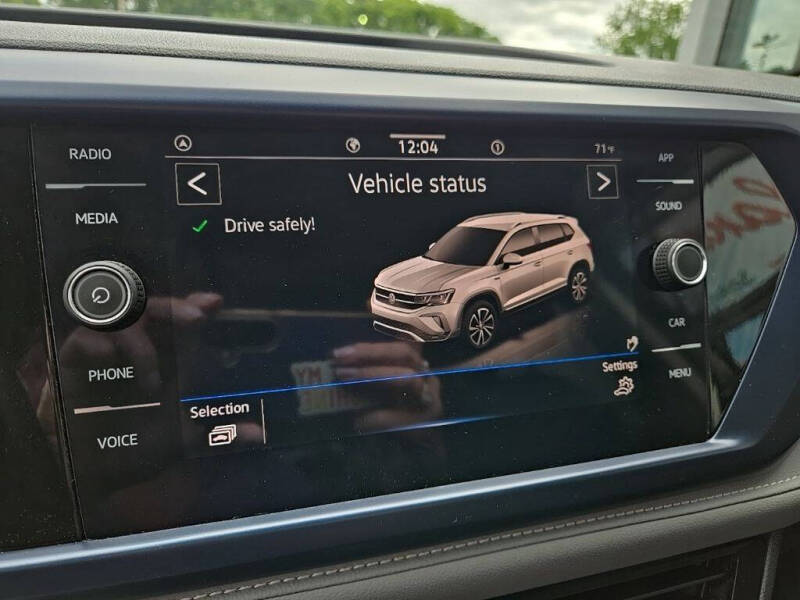 2024 Volkswagen Taos SE