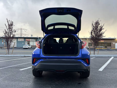 2018 Toyota C-HR XLE Premium