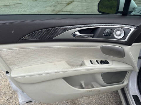 2017 Lincoln MKZ Black Label