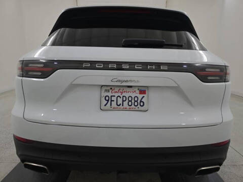 2023 Porsche Cayenne Platinum Edition