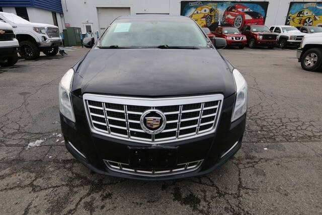 2015 Cadillac XTS Pro Livery