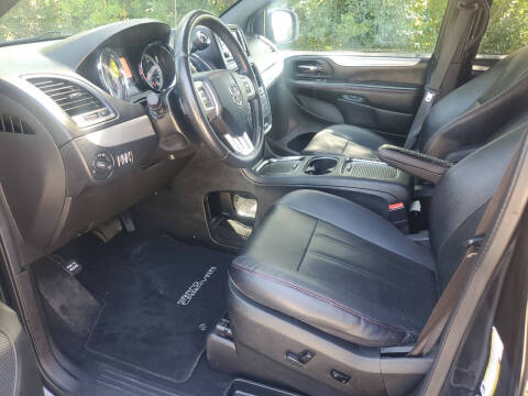 2016 Dodge Grand Caravan R/T