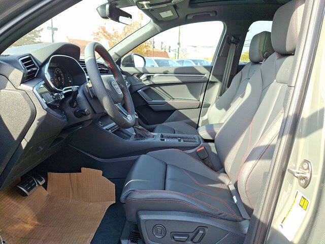 2025 Audi Q3 quattro S line Prem Plus 45 TFSI