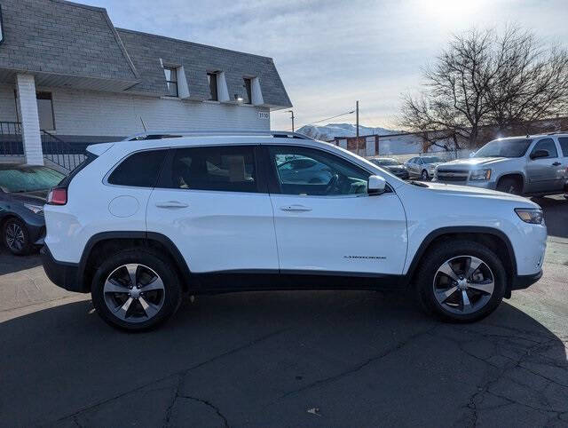 2019 Jeep Cherokee for sale at Axio Auto Boise in Boise, ID