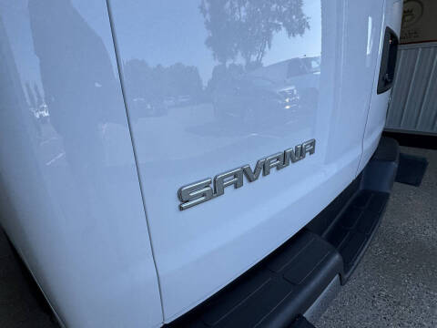 2023 GMC Savana 2500
