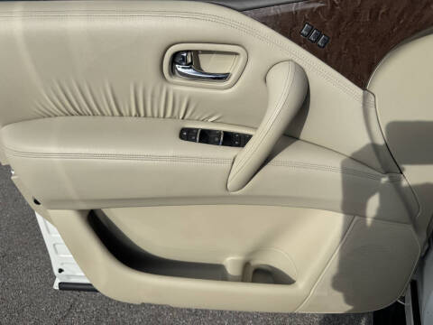 2016 Infiniti QX80