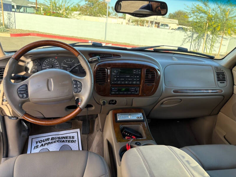 2001 Lincoln Navigator