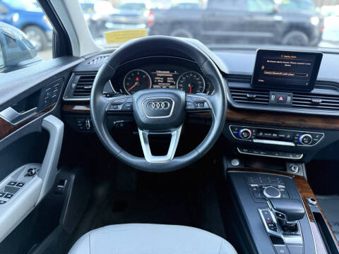 2018 Audi Q5 2.0T quattro Premium Plus